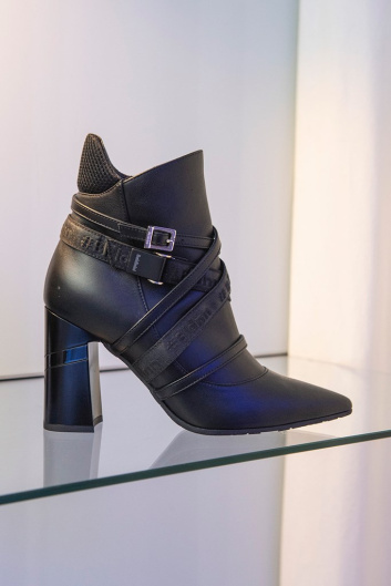 Fotoservizio/FW 19-20/WOMEN/PRESENTAZIONE/BALDININI/DP2/37