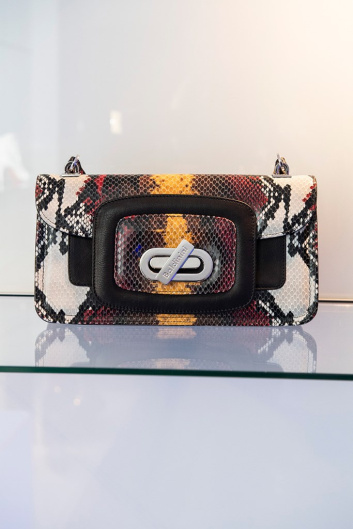 Fotoservizio/FW 19-20/WOMEN/PRESENTAZIONE/BALDININI/DP2/51