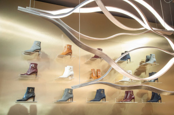 Fotoservizio/FW 19-20/WOMEN/PRESENTAZIONE/JIMMY CHOO/DP2/22
