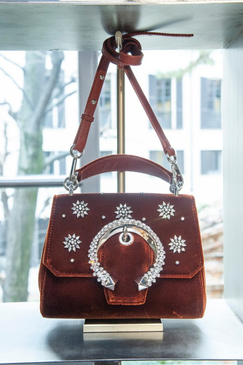 Fotoservizio/FW 19-20/WOMEN/PRESENTAZIONE/JIMMY CHOO/DP2/50