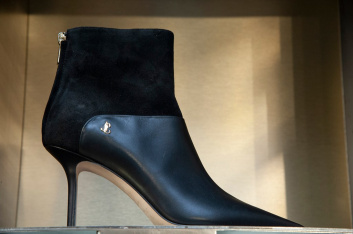 Fotoservizio/FW 19-20/WOMEN/PRESENTAZIONE/JIMMY CHOO/DP2/52