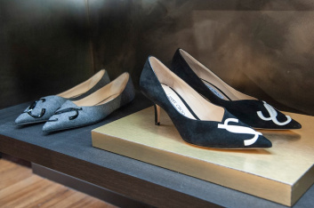 Fotoservizio/FW 19-20/WOMEN/PRESENTAZIONE/JIMMY CHOO/DP2/77