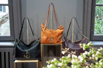 Fotoservizio/FW 19-20/WOMEN/PRESENTAZIONE/JIMMY CHOO/DP2/92