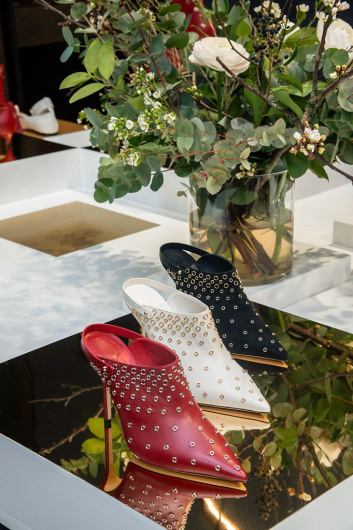 Fotoservizio/FW 19-20/WOMEN/PRESENTAZIONE/JIMMY CHOO/DP2/100