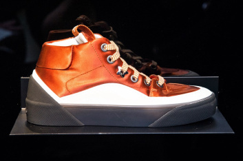 Fotoservizio/FW 19-20/WOMEN/PRESENTAZIONE/JIMMY CHOO/DP2/120