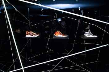 Fotoservizio/FW 19-20/WOMEN/PRESENTAZIONE/JIMMY CHOO/DP2/119