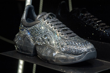 Fotoservizio/FW 19-20/WOMEN/PRESENTAZIONE/JIMMY CHOO/DP2/128