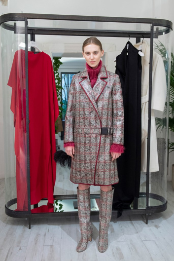 Fotoservizio/FW 19-20/WOMEN/PRESENTAZIONE/GIANLUCA CAPANNOLO/DP2/26
