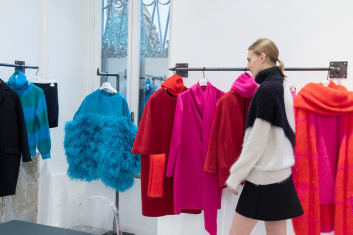 Fotoservizio/FW 19-20/WOMEN/PRESENTAZIONE/GIANLUCA CAPANNOLO/DP2/32