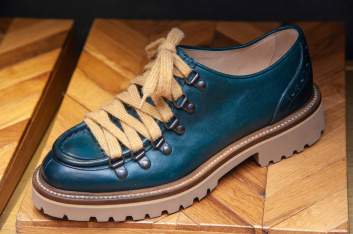 Fotoservizio/FW 19-20/WOMEN/PRESENTAZIONE/DOUCAL'S/DP2/14