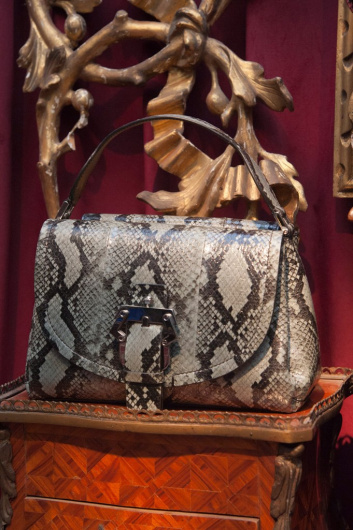 Fotoservizio/FW 19-20/WOMEN/PRESENTAZIONE/PAULA CADEMARTORI/DP2/4