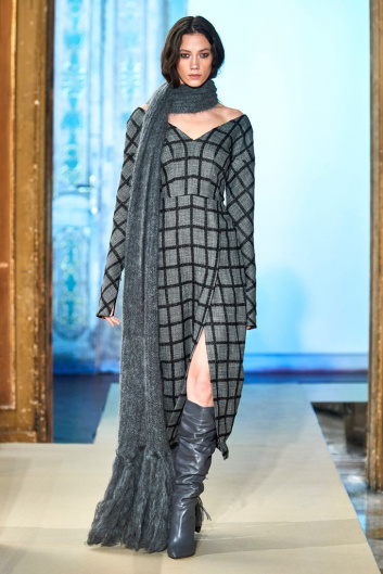 Fotoservizio/FW 19-20/WOMEN/PRESENTAZIONE/BEATRICE B/DP2/5
