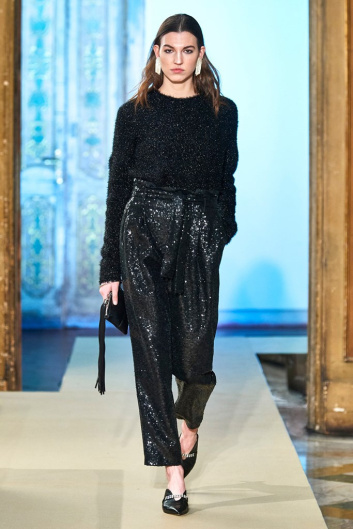 Fotoservizio/FW 19-20/WOMEN/PRESENTAZIONE/BEATRICE B/DP2/8