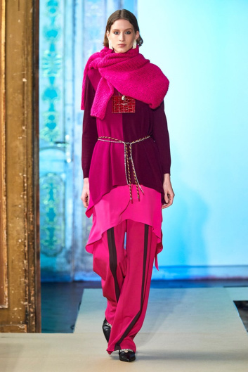 Fotoservizio/FW 19-20/WOMEN/PRESENTAZIONE/BEATRICE B/DP2/15