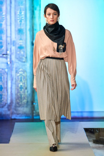 Fotoservizio/FW 19-20/WOMEN/PRESENTAZIONE/BEATRICE B/DP2/16