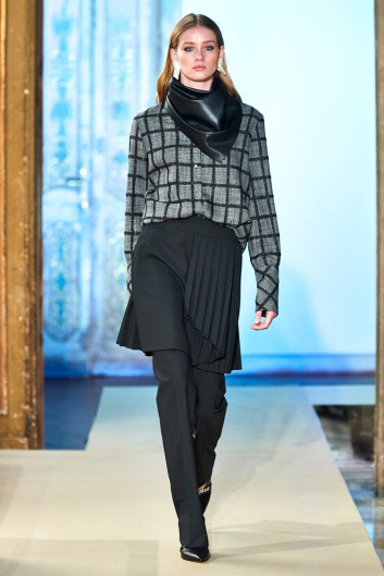 Fotoservizio/FW 19-20/WOMEN/PRESENTAZIONE/BEATRICE B/DP2/12