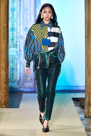 Fotoservizio/FW 19-20/WOMEN/PRESENTAZIONE/BEATRICE B/DP2/24