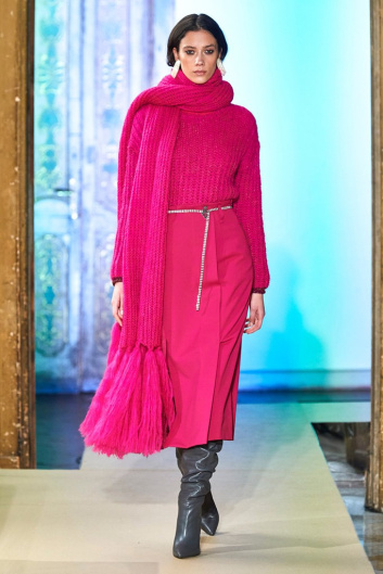 Fotoservizio/FW 19-20/WOMEN/PRESENTAZIONE/BEATRICE B/DP2/22