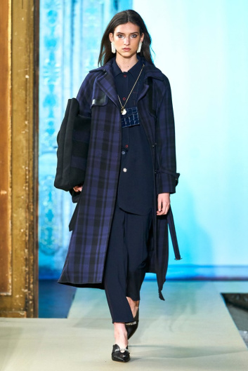 Fotoservizio/FW 19-20/WOMEN/PRESENTAZIONE/BEATRICE B/DP2/39