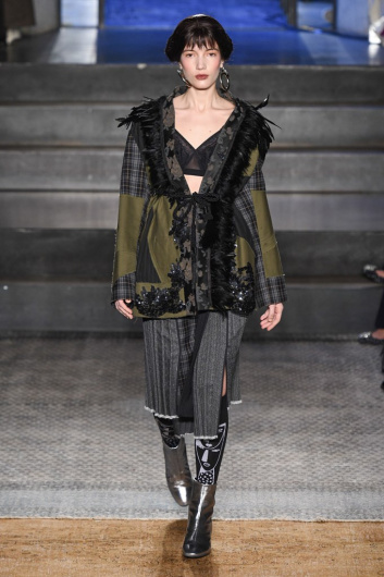 Fotoservizio/FW 19-20/WOMEN/SFILATA/ANTONIO MARRAS/DP2/0