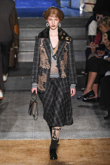 Fotoservizio/FW 19-20/WOMEN/SFILATA/ANTONIO MARRAS/DP2/3