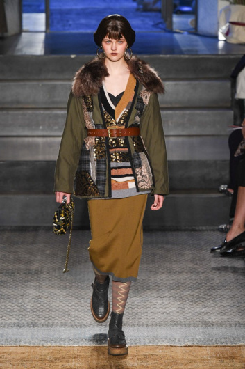 Fotoservizio/FW 19-20/WOMEN/SFILATA/ANTONIO MARRAS/DP2/8