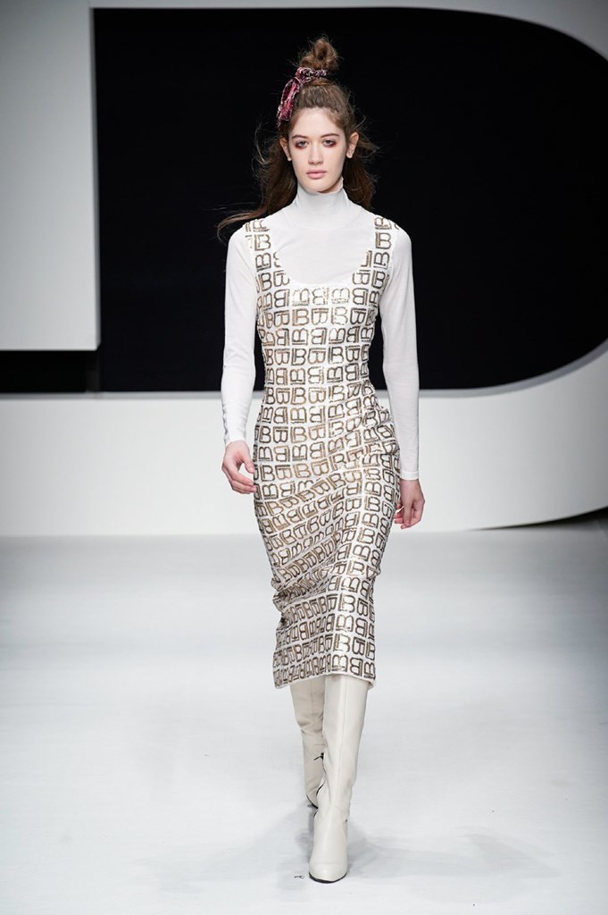 Fotoservizio/FW 19-20/WOMEN/SFILATA/LAURA BIAGIOTTI/DP2/44