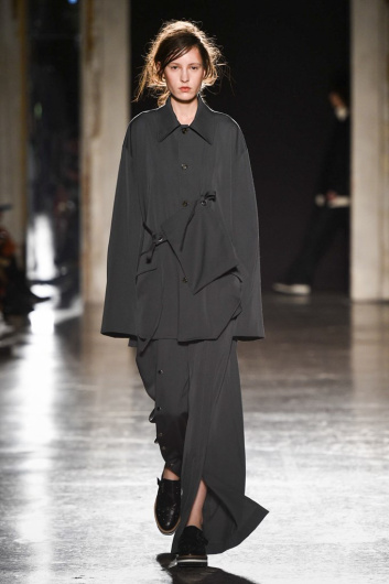 Fotoservizio/FW 19-20/WOMEN/SFILATA/UJOH/DP2/0