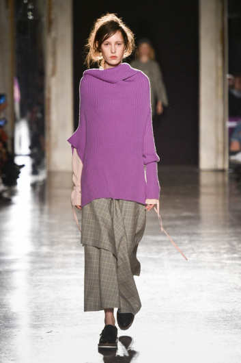 Fotoservizio/FW 19-20/WOMEN/SFILATA/UJOH/DP2/21