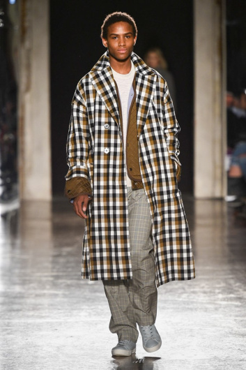 Fotoservizio/FW 19-20/WOMEN/SFILATA/UJOH/DP2/18
