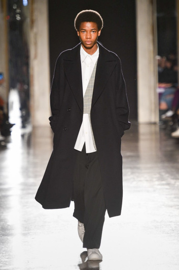 Fotoservizio/FW 19-20/WOMEN/SFILATA/UJOH/DP2/25