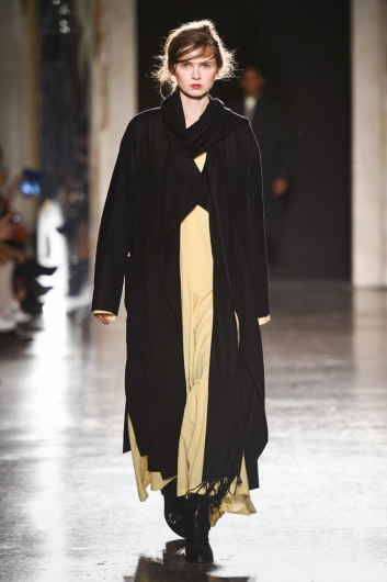 Fotoservizio/FW 19-20/WOMEN/SFILATA/UJOH/DP2/38
