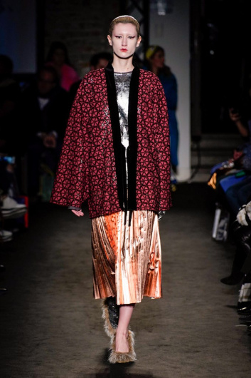 Fotoservizio/FW 19-20/WOMEN/SFILATA/ATSUSHI NAKASHIMA/DP2/0