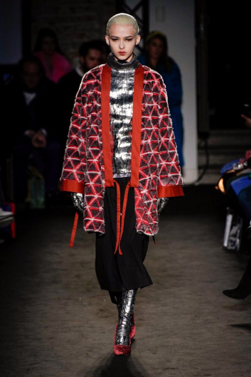 Fotoservizio/FW 19-20/WOMEN/SFILATA/ATSUSHI NAKASHIMA/DP2/1