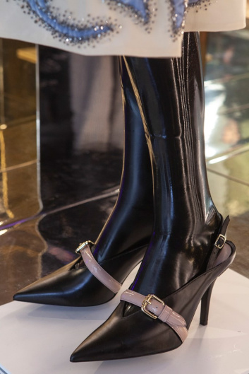 Fotoservizio/FW 19-20/WOMEN/PRESENTAZIONE/VGRASS STUDIO/DP2/18