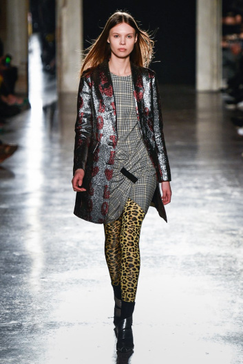 Fotoservizio/FW 19-20/WOMEN/SFILATA/ULTRÀCHIC/DP2/3