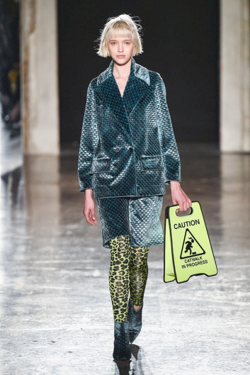 Fotoservizio/FW 19-20/WOMEN/SFILATA/ULTRÀCHIC/DP2/14