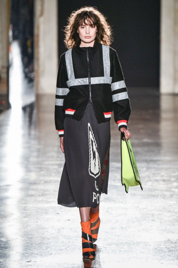 Fotoservizio/FW 19-20/WOMEN/SFILATA/ULTRÀCHIC/DP2/33