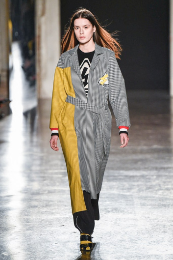 Fotoservizio/FW 19-20/WOMEN/SFILATA/ULTRÀCHIC/DP2/30