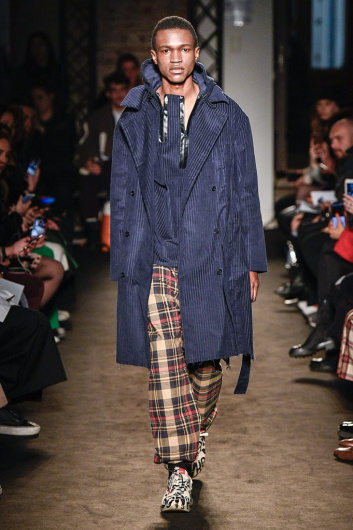 Fotoservizio/FW 19-20/WOMEN/SFILATA/ALEXANDRA MOURA/DP2/15