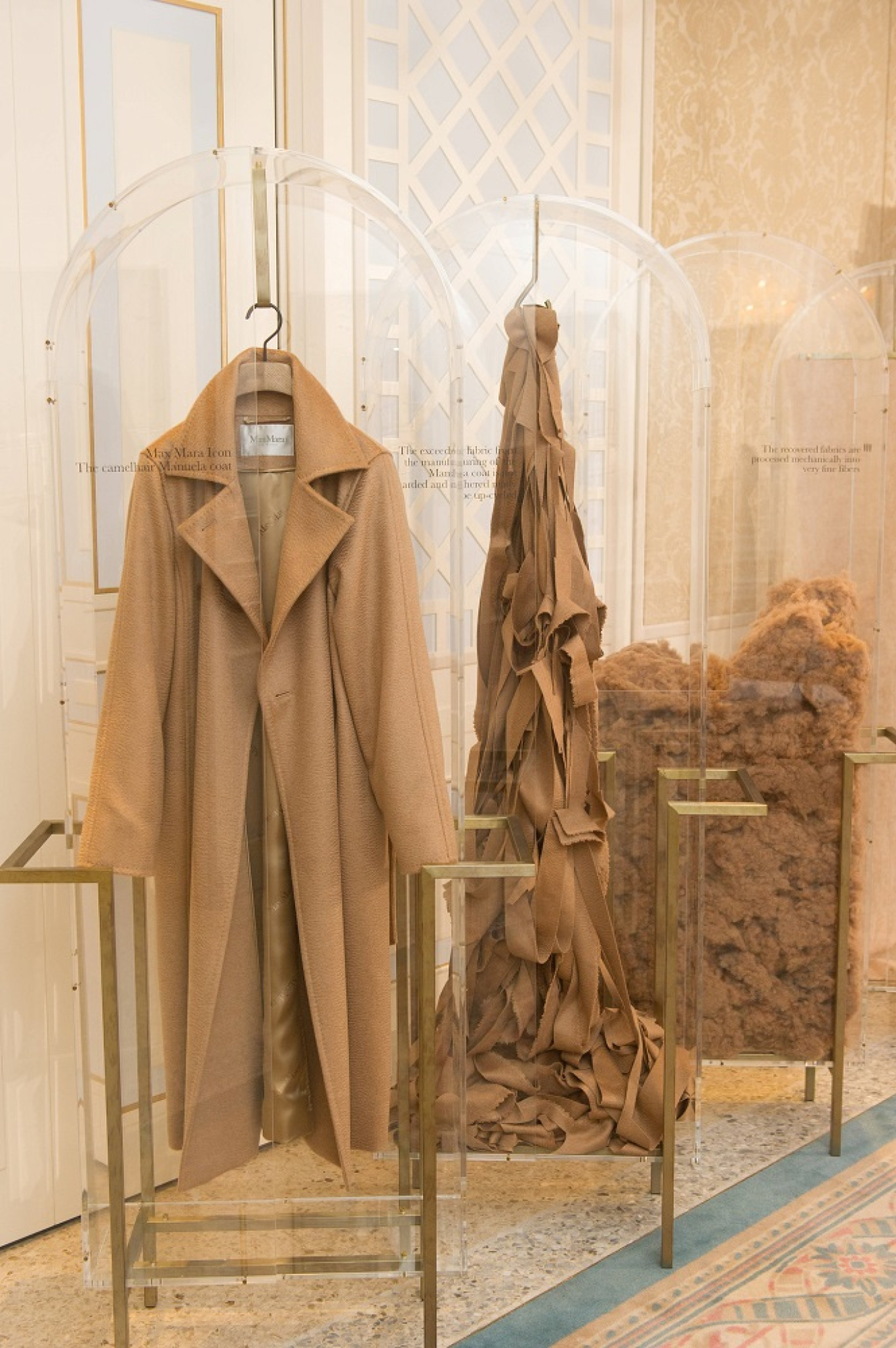 Max Mara inroduces CameLux at the occasion of the Roundtable on Sustainability