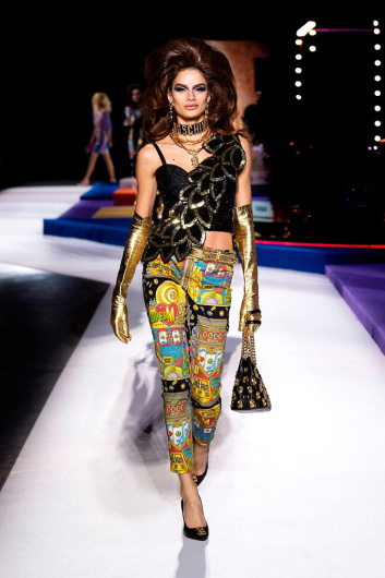 Fotoservizio/FW 19-20/WOMEN/SFILATA/MOSCHINO/DP2/6