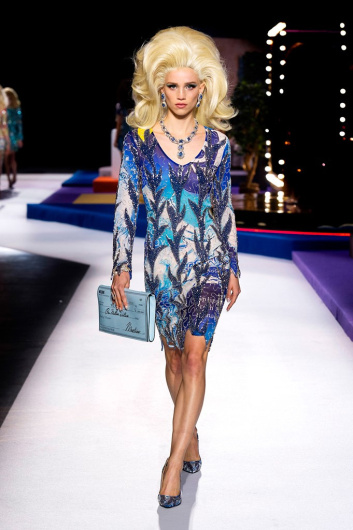 Fotoservizio/FW 19-20/WOMEN/SFILATA/MOSCHINO/DP2/20