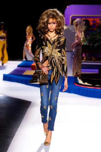 Fotoservizio/FW 19-20/WOMEN/SFILATA/MOSCHINO/DP2/43