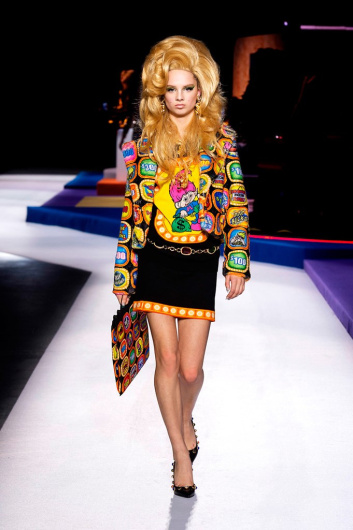 Fotoservizio/FW 19-20/WOMEN/SFILATA/MOSCHINO/DP2/48