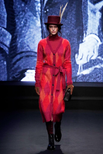 Fotoservizio/FW 19-20/MEN/SFILATA/DAKS/DP2/0