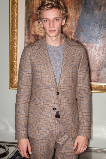 Fotoservizio/FW 19-20/MEN/PRESENTAZIONE/TOD'S/DP2/7