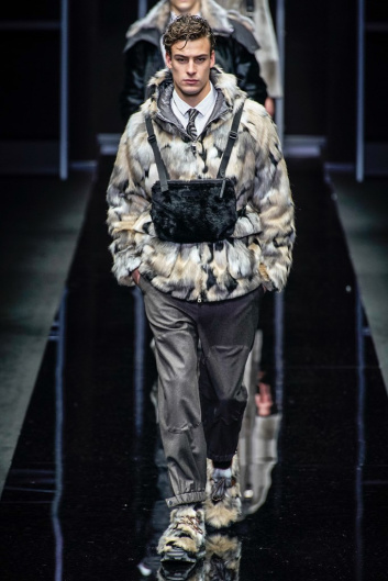 Fotoservizio/FW 19-20/MEN/SFILATA/EMPORIO ARMANI/DP2/17