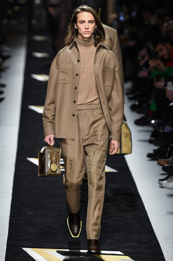 Fotoservizio/FW 19-20/MEN/SFILATA/FENDI/DP2/3