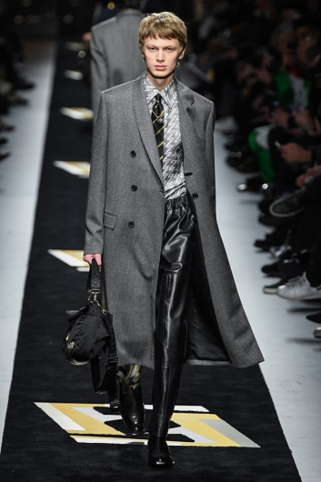 Fotoservizio/FW 19-20/MEN/SFILATA/FENDI/DP2/35